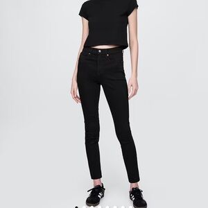 GAP Women's Black Skinny Jeans